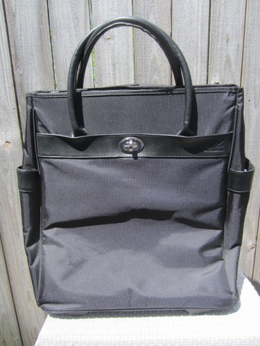 Black pull handle - pull, handle/carry/wheels
